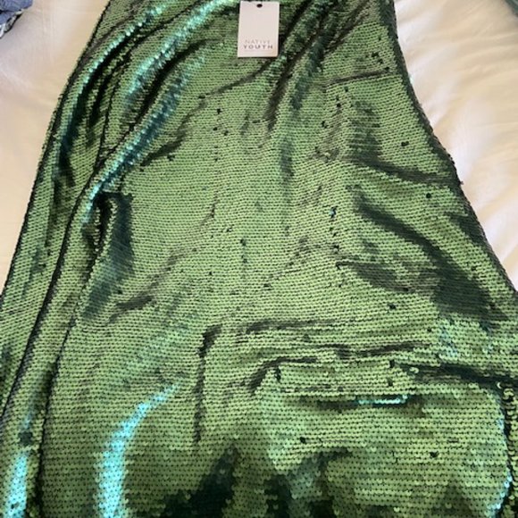 NATIVE YOUTH A LINE MAXI SEQUIN SKIRT - Picture 7 of 9